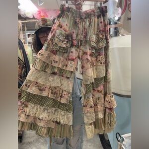 NWT A Rare Bird Butterfly Ruffle Pants